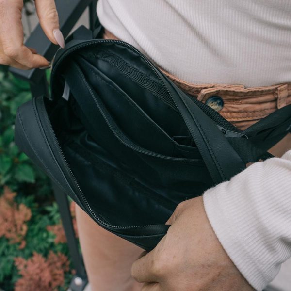 Inside_Fanny_Pack_2000x