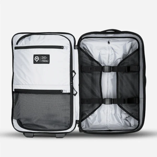 Resized_TRANSIT-Carryon-Roller---Interior